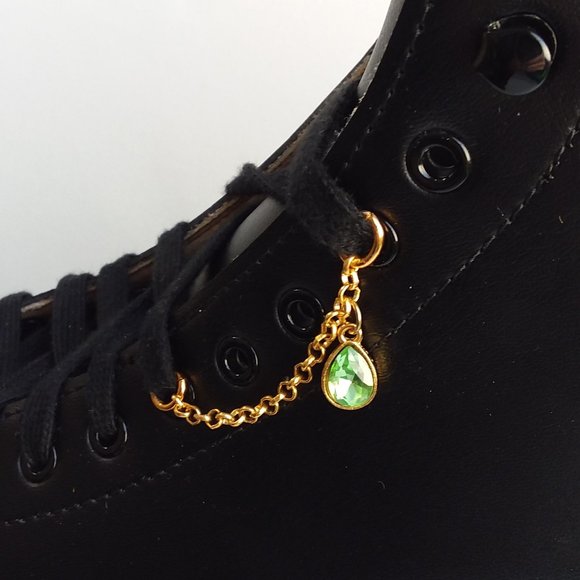 Green rhinestone shoe charm Roller Skate shoelace accessory chain - Picture 1 of 7